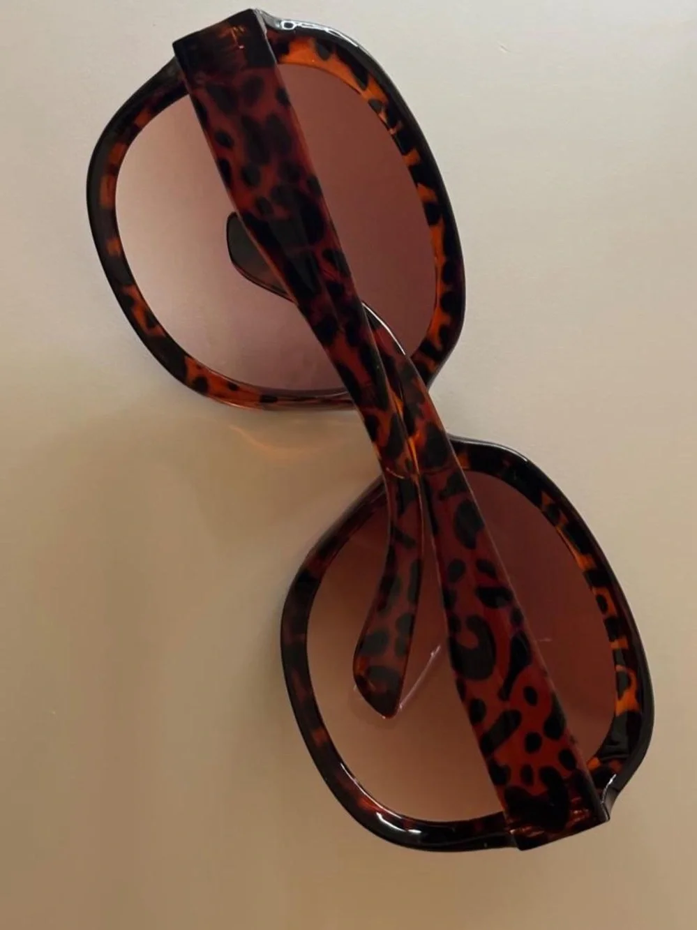 N/A classic tortoiseshell