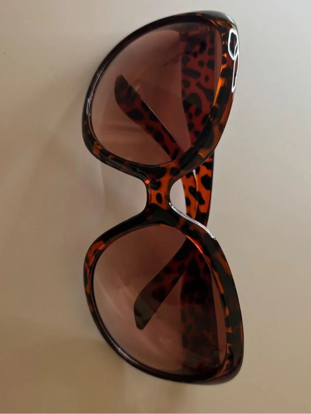 Tortoiseshell Oversized Women’s Sunglasses - Brown Lenses